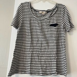 Urban Outfitters XS black & white stripped short sleeved crew neck tee w pocket